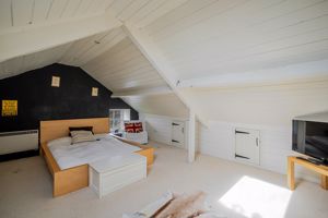 Double Bedroom- click for photo gallery
